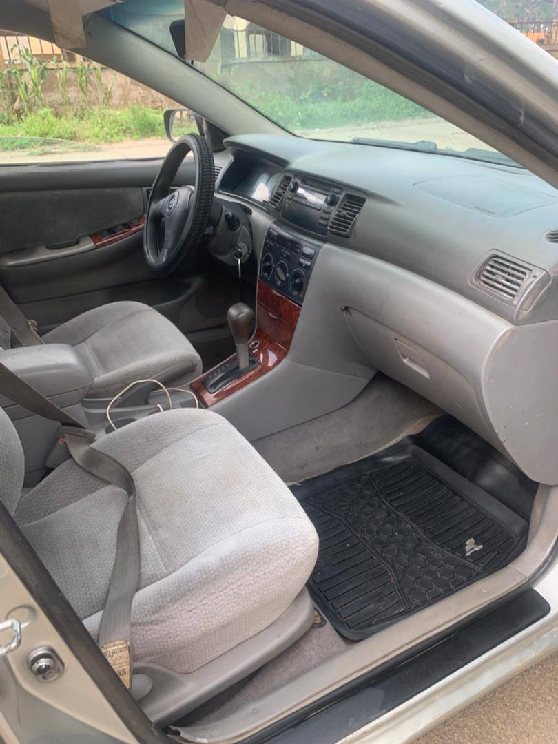 A picture of DISTRESS TOYOTA COROLLA 2004