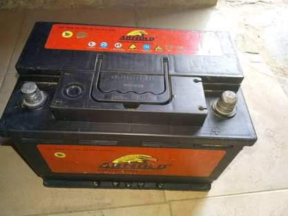 A picture of Am selling a car battery just 2 month used