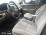A picture of 2004 TOYOTA CAMRY 