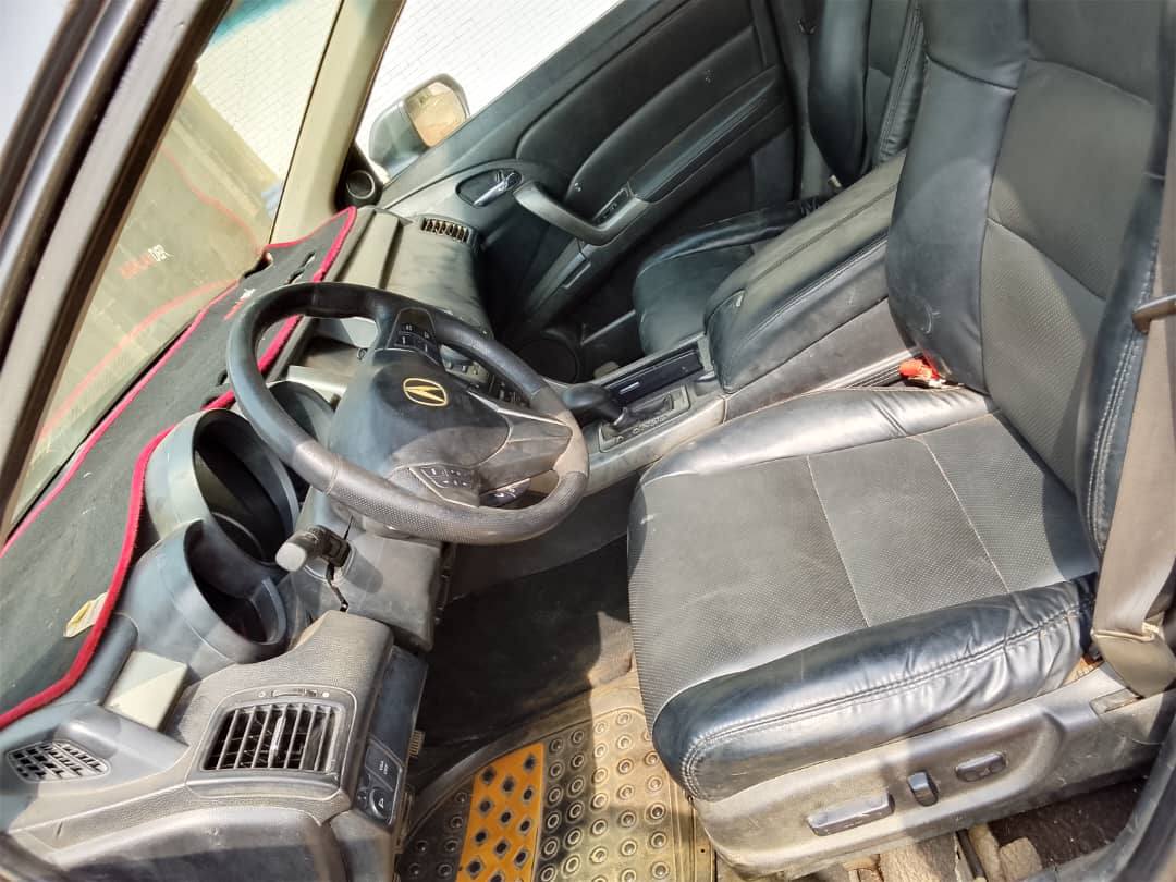 A picture of ACURA MDX 2010 MODEL Engine Gear Sharp AC needs Gas