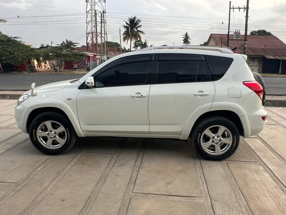 A picture of Toyota rav4 misTZ