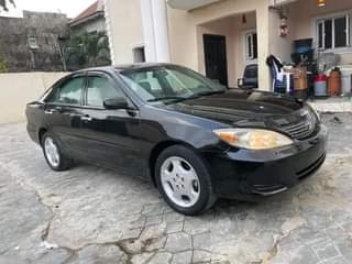 A picture of Toyota Camry 2004