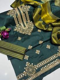 A picture of Ladies unstitched clothes bht good Quality or km price Mai