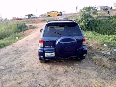 A picture of 2005 Toyota Rav4