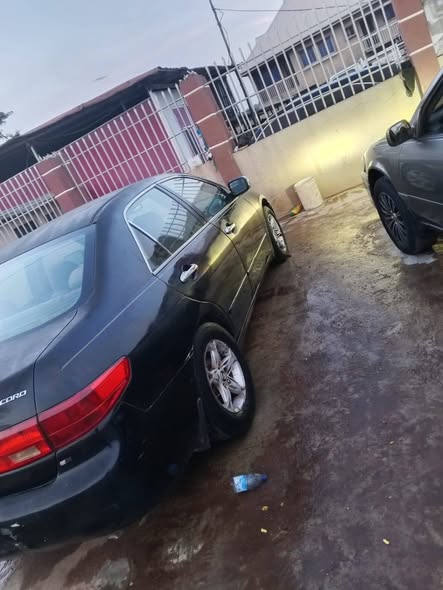 A picture of Honda Accord EOD 05 model