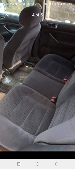 A picture of first body Golf 4