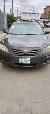 A picture of 08 first body Camry v4 buy n use owner needs