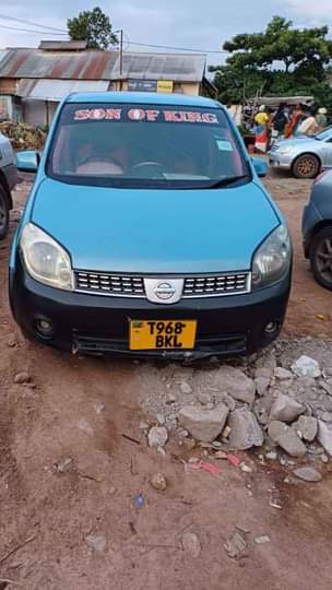 A picture of Nissan inauzwa 2 7 mln