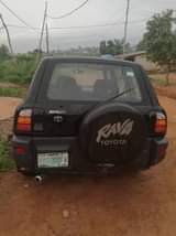 A picture of Toyota RAV4 tokunbo standard complete pure first body pan everything