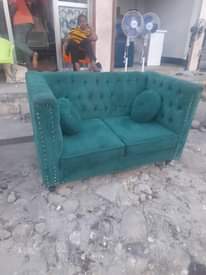 A picture of Sofa la wawili ilo wahi chap