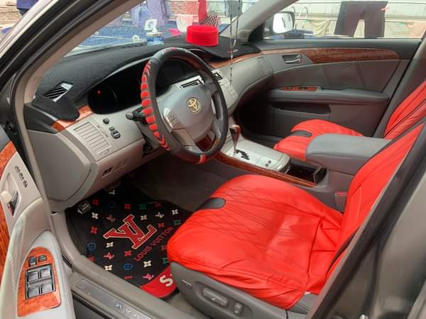 A picture of Toyota Avalon shep Buy and enjoy Everything working well Nothing
