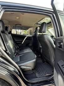 A picture of Toyota RAV4 2014