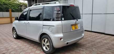 A picture of CAR