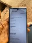 A picture of SAMSUNG S22 ultra going