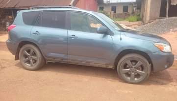 A picture of Fairly used SUV car