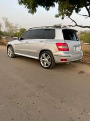 A picture of Fresh 2010 GLK350 Just like brand new Silent Untempered Engine