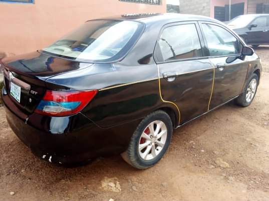 A picture of Honda City 2006