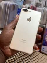 A picture of I phone 7 plus Gb 128 Bh 100 Clean haina
