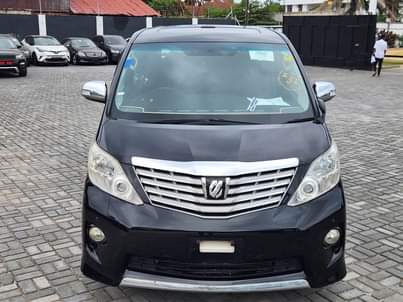 toyota alphard