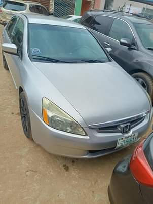 A picture of Reg Honda Accord 2005 model 