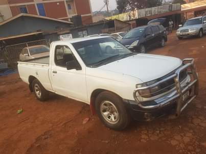 A picture of Pick up at 11m Nissan hardbody call 0705027609