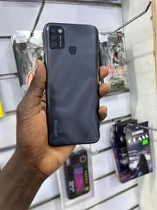 A picture of Infinix smart 6 32gb 2gb ram 220k WhatsApp or call
