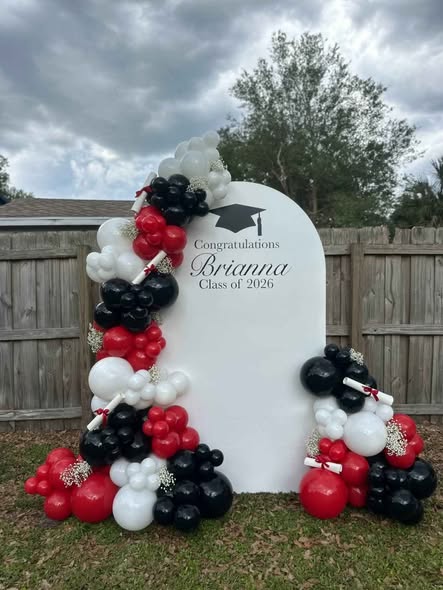A picture of Graduation party decorations