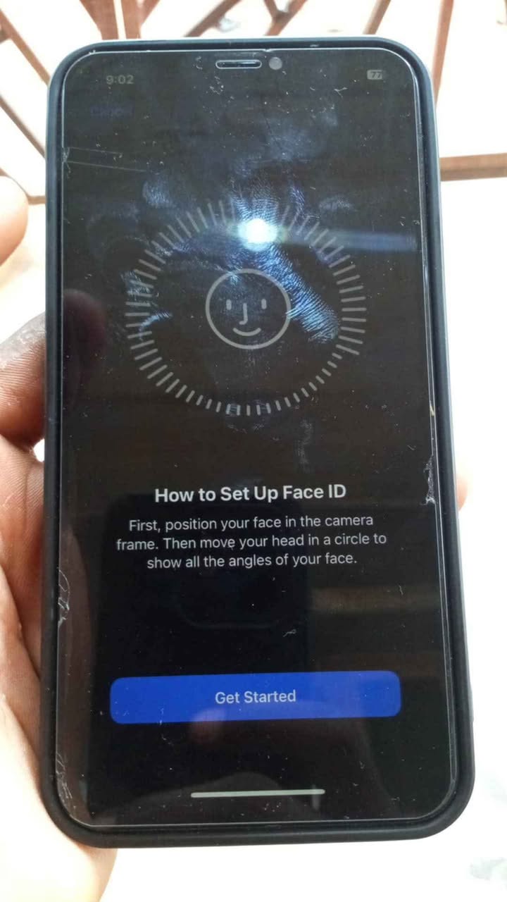 A picture of Iphone 11 pro max 256gig
