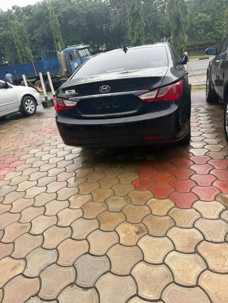 A picture of HYUNDIA SONATA