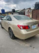A picture of Tomorrow morining deal Lexus es350 08 toks standard is available