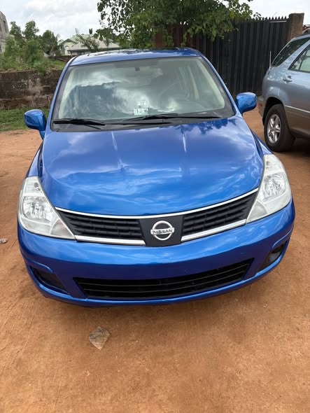 A picture of Nissan versa