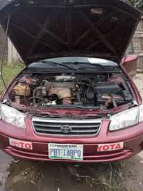 A picture of Toyota Camry drop light Engine is as cool as water