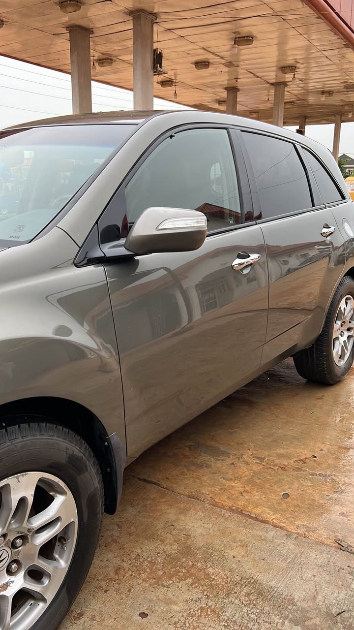 A picture of 2008 Acura MDX