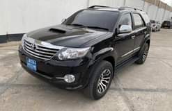 A picture of 2012 TOYOTA FORTUNER