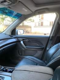 A picture of Acura DMX 2012 model Buy and drive price is 5
