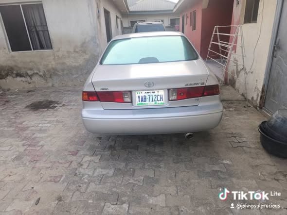A picture of Toyota camry 2002 V6 engine working perfectly