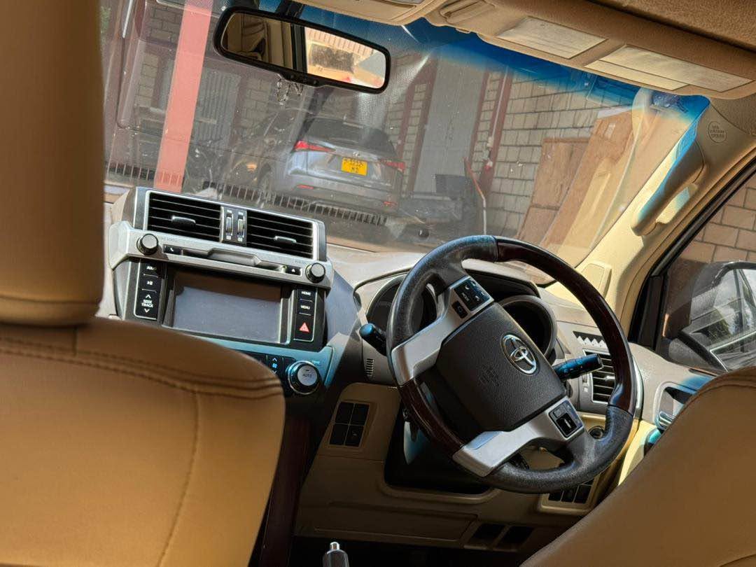 A picture of Toyota Landcruiser Prado