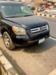 A picture of Honda pilot
