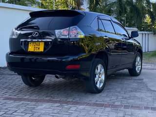 A picture of Call Whatsapp 0715028844 HARRIER NEW MODEL YEAR 2OO5 ENGINE Cc