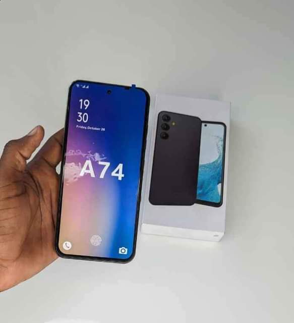 A picture of Samsung galaxy A74