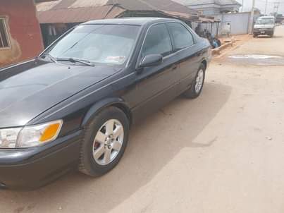 A picture of Toyota Camry 2000 model everything working perfectly AC working perfectly