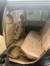 A picture of HIGHIGHLANDER 4 WHEEL DRIVE 4 PLUGS BODY NEEDS PAINTING Silent
