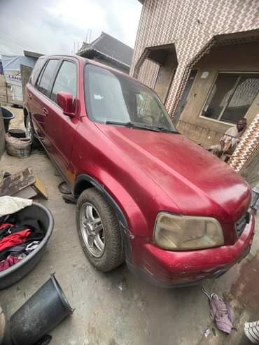 A picture of Honda Cr V 1999 first user from toks Parked for