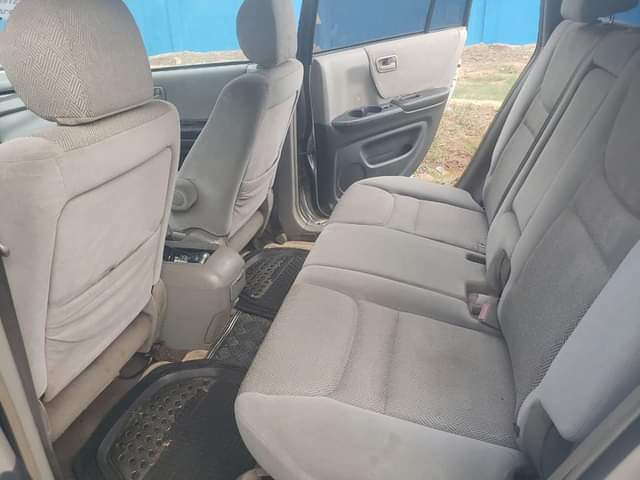 A picture of Toyota Highlander 2004 V4 Engine. Call 08068938140