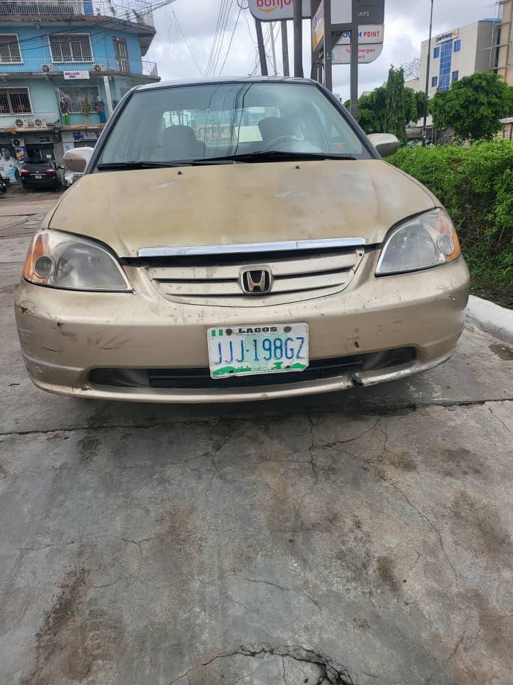 A picture of Honda civic 03 4 first body paint