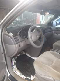 A picture of 2005 TOYOTA SIENNA CE