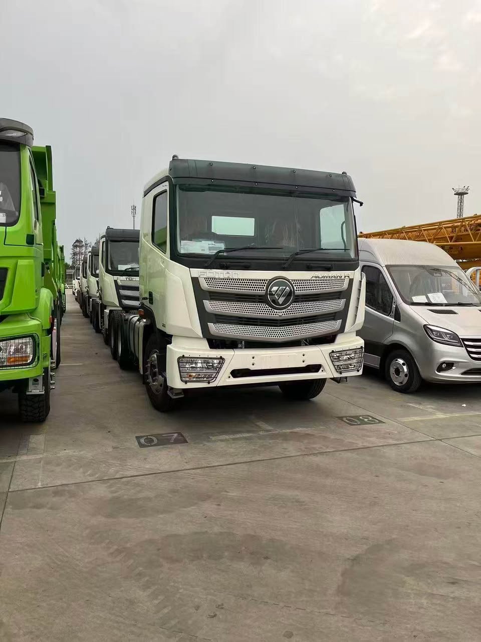 A picture of HEAVY DUTY TRUCKS