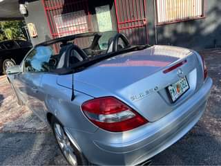 A picture of 2005 Mercedes Benz SLK Class SLK 350 Roadster 2D