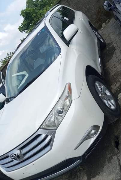 A picture of 2012 Direct Belgium Toyota Highlander Call 08068314979