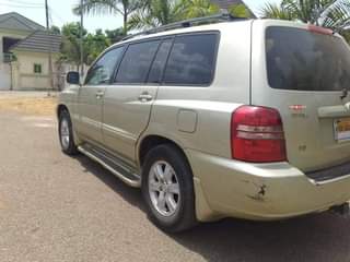 A picture of 2004 Toyota Highlander 2004 Nigerian used